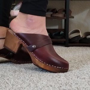 New Tessa high heel clogs